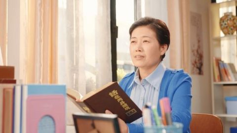 Ook al is de religieuze wereld in handen van voorgangers en ouderlingen, hypocrieten die de weg van de farizeeën volgen, wat hebben wij met hun zonden te maken? Hoewel we ze volgen en naar we luisteren, geloven we in de Heer Jezus en niet in voorgangers en ouderlingen. Volgens mij volgen wij niet de weg van de farizeeën. Hoe kunnen wij dan ook farizeeën zijn geworden?